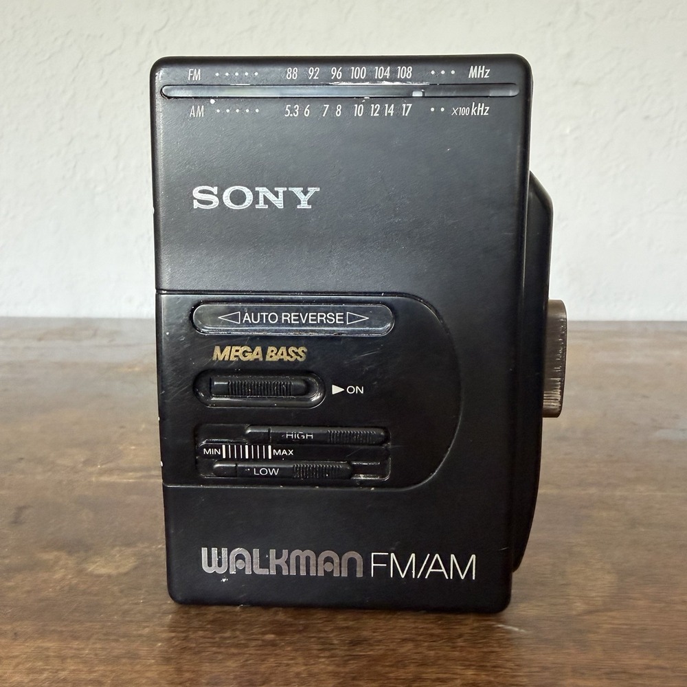 Vintage Sony Walkman WM-F2065 AM/FM Player - TURNS ON Radio Works Untested Tape